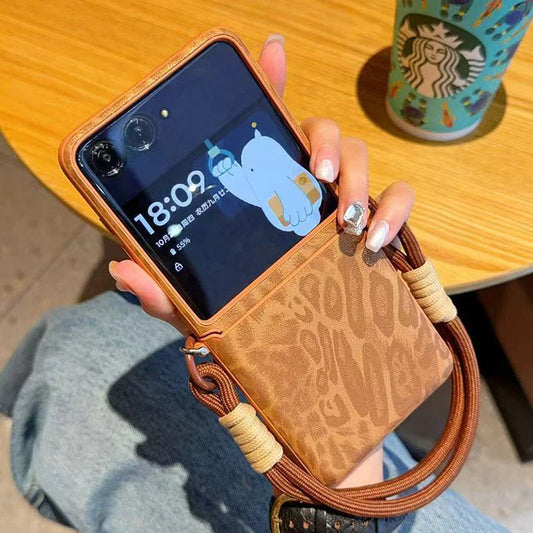 coque de telephone pour motorole  razr 50 ultra INS Solid Color Brown Korean Cute Leather Rope Phone Case for Motorola Razr 60 Ultra Razr2025 Razr 50 Ultra Shockproof Back Cove
