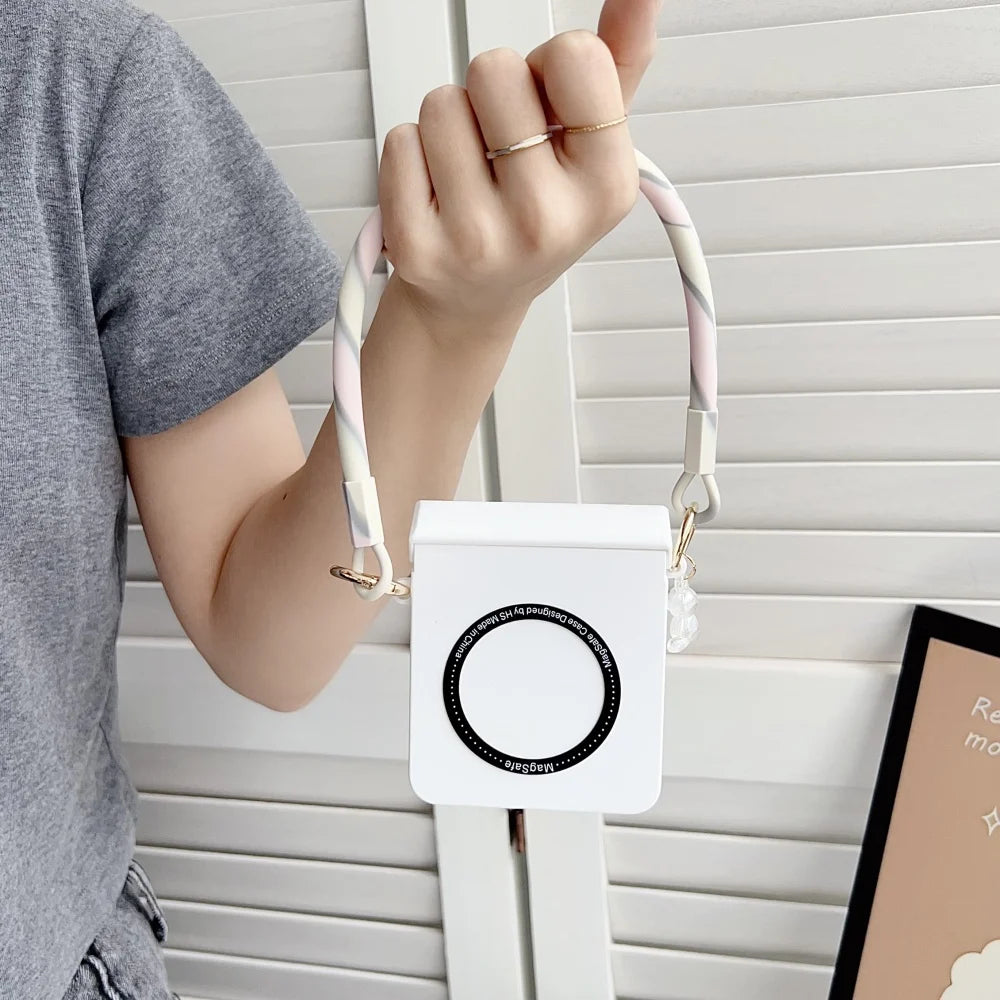 coque de telephone Z FLIP Skin Feeling Wireless Magnetic Lanyard Phone Case For Samsung Galaxy Z Flip 3 4 5 6 7 Zflip7 Macaron Gradient Cord PC Hard Shell