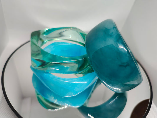 Bracelets en résine, jonc bleu turquoise