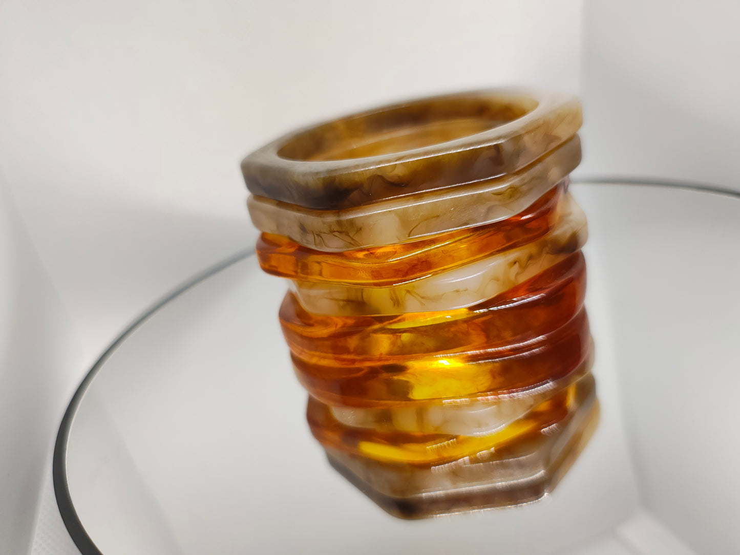 Lot de bracelets en résine multicolore