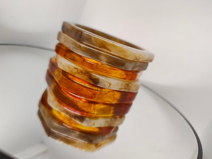 Lot de bracelets en résine multicolore