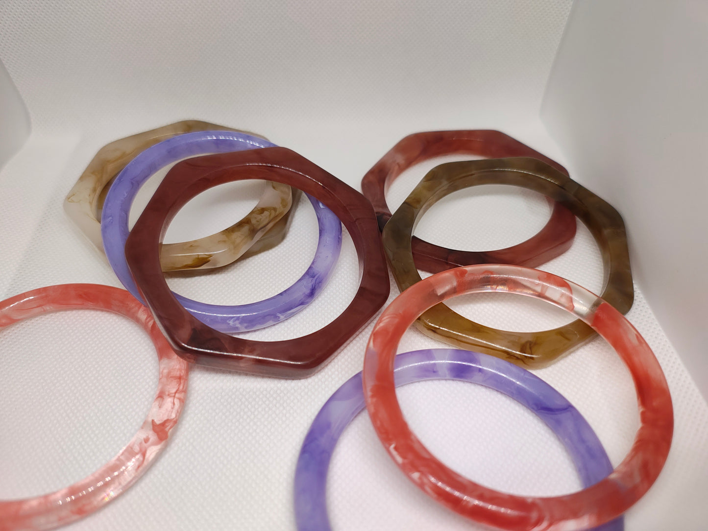 bracelets en résine multicolore, jonc resin